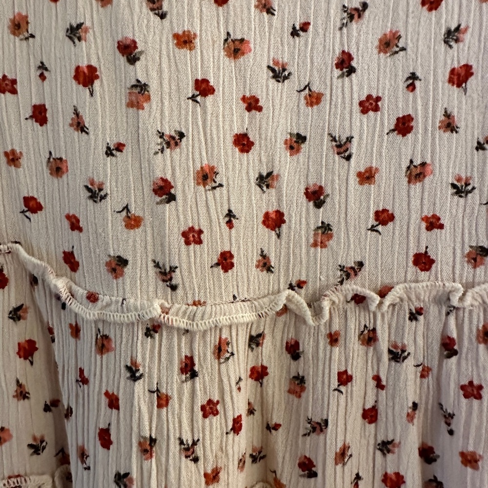 Alter’d State - Pale Pink Ditsy Floral Tiered Top - Picture 2 of 6